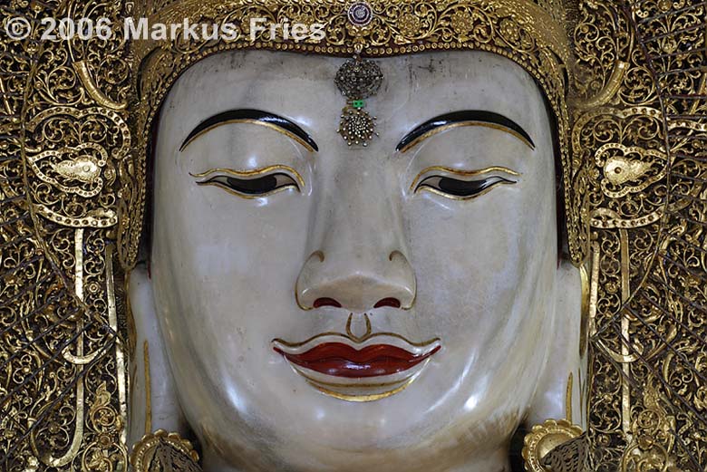 Marmorbuddha