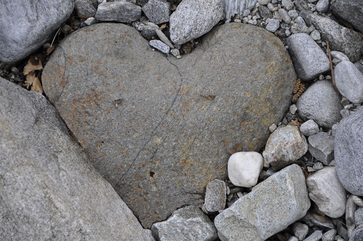 Marmorstein und Eisen bricht, aber unsere Liebe nicht