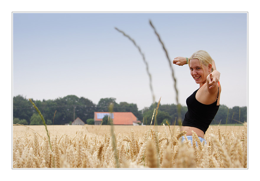 Maro im Kornfeld