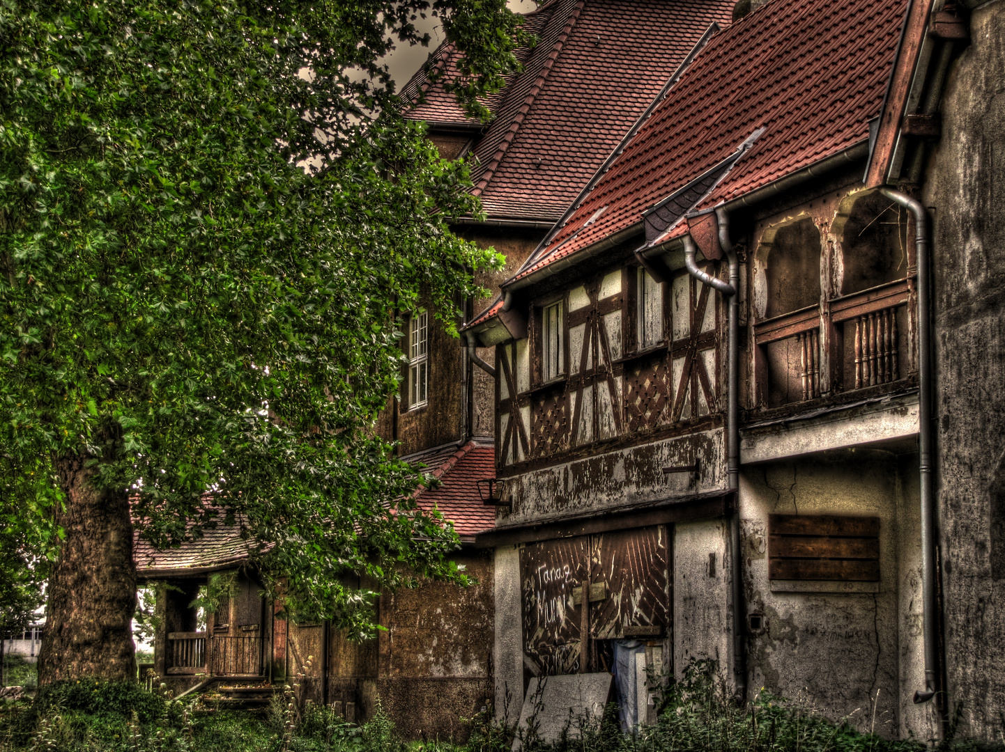 Marode Krupp-Villa in Duisburg Rheinhausen