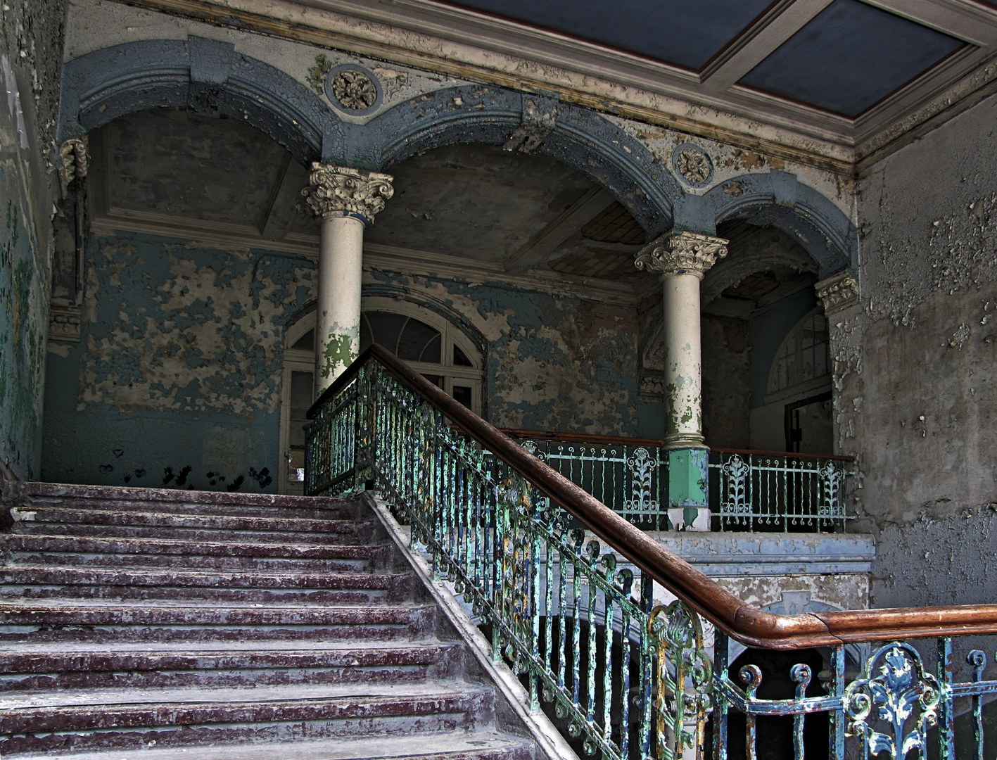 Marodes in der Heilstätte Beelitz !!