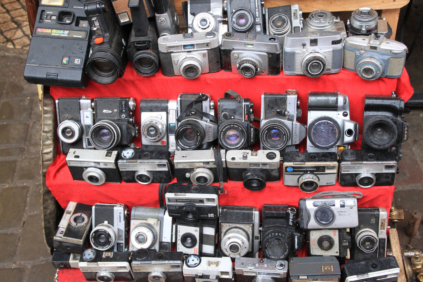 Marokko, Fotoladen im Souk von Marrakesch