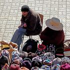 Marokko - *Warten auf Kundschaft* (Markt von Marrakesch)