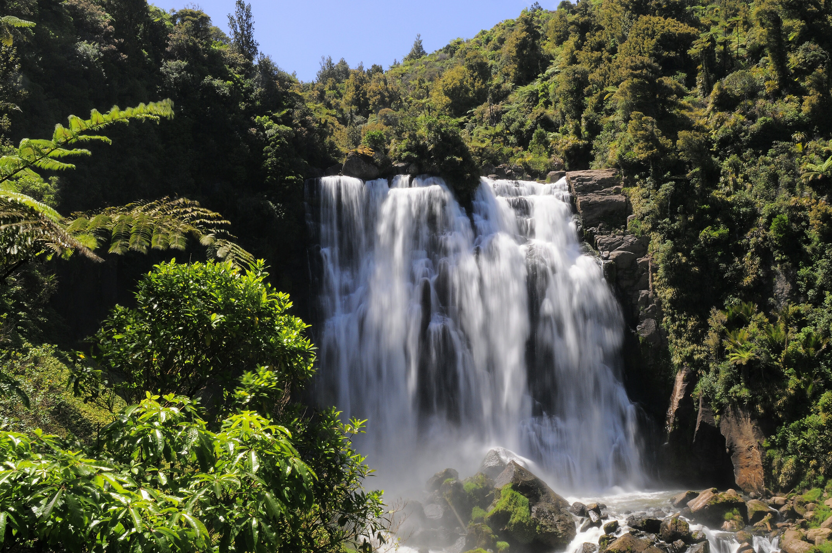 Marokopa Falls