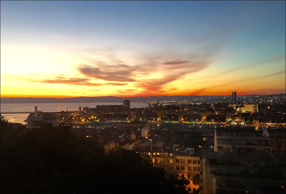 Marseille by night