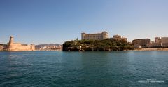 Marseille / Entrée du Vieux-Port