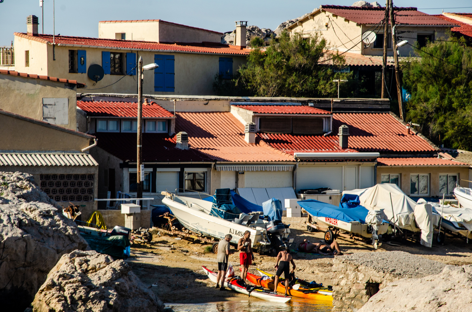 Marseille? Gleich um die Ecke. - Marseille? Juste au coin.