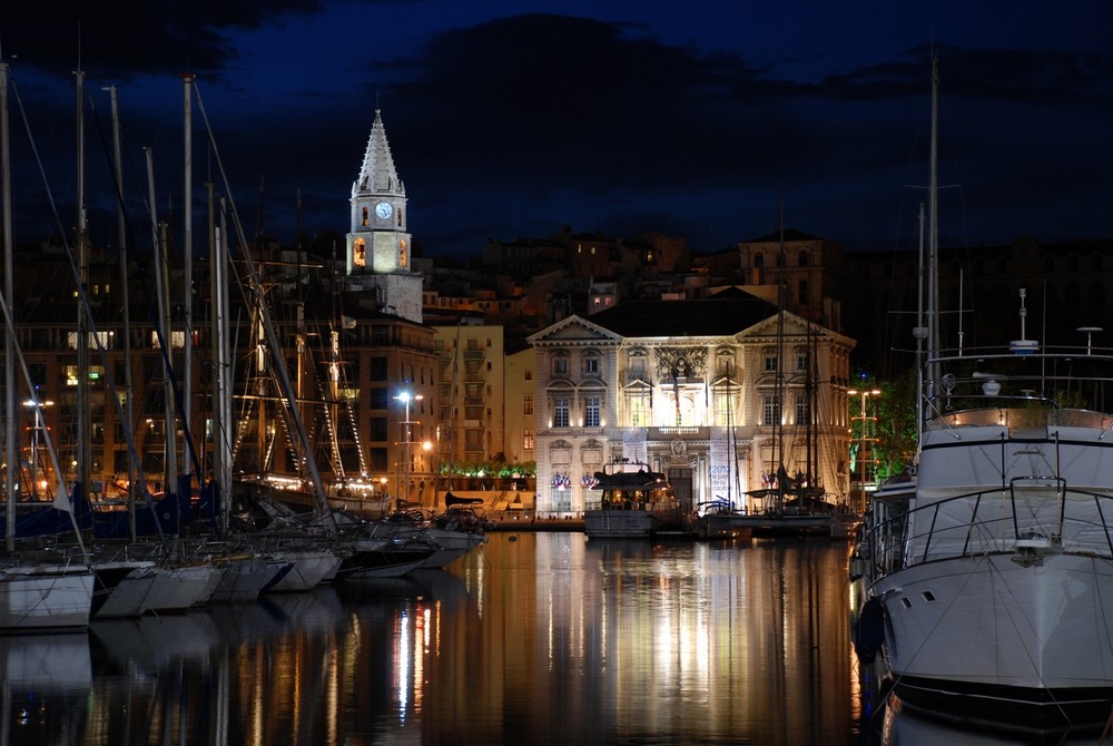 Marseille - le vieux port by night