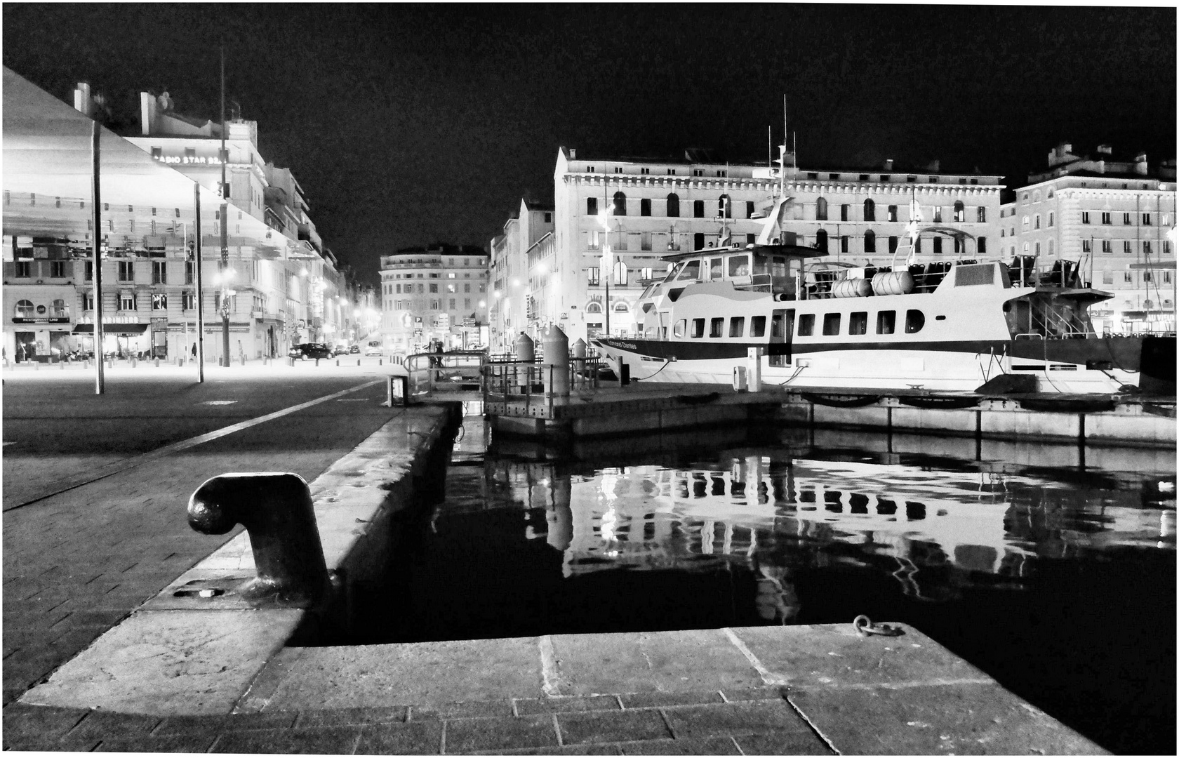 Marseille-night