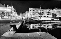 Marseille-night