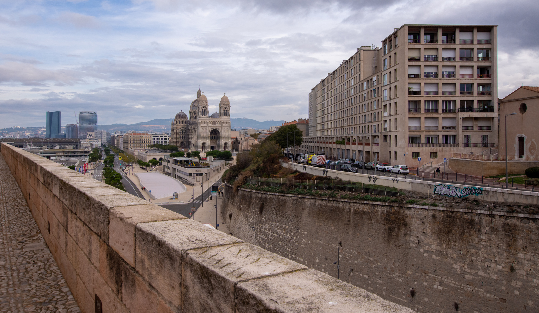 Marseille - Vieuw Port - Avenue Vaudoyer - Cathédrale de Major