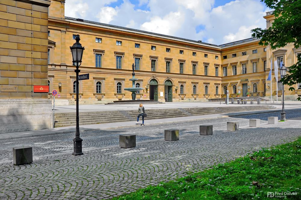 Marstallplatz, Fototour durch München