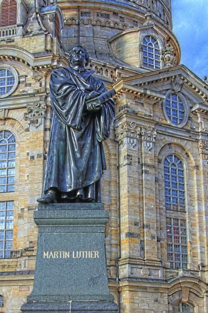 ++ Martin Luther Denkmal Dresden, bearbeitet ++