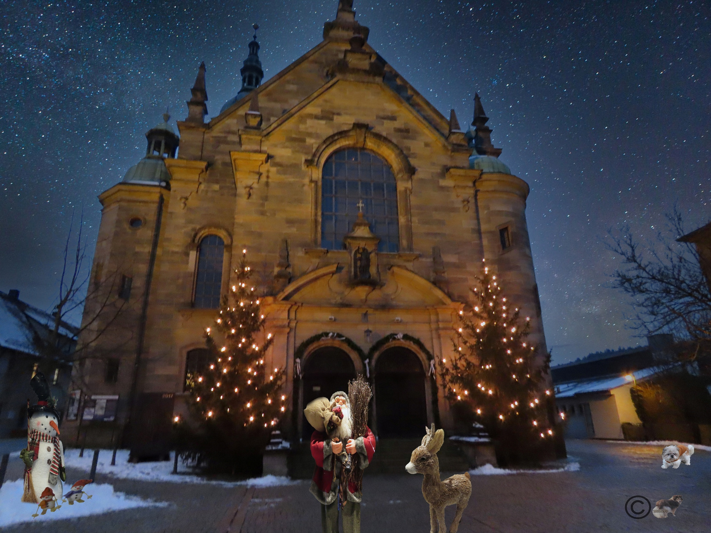 Martin Luther Kirche mit Sternenhimmel