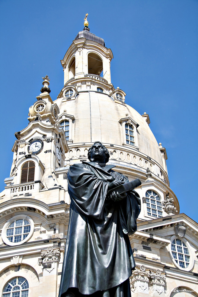 Martin Luther vor der Frauenkirche Dresden