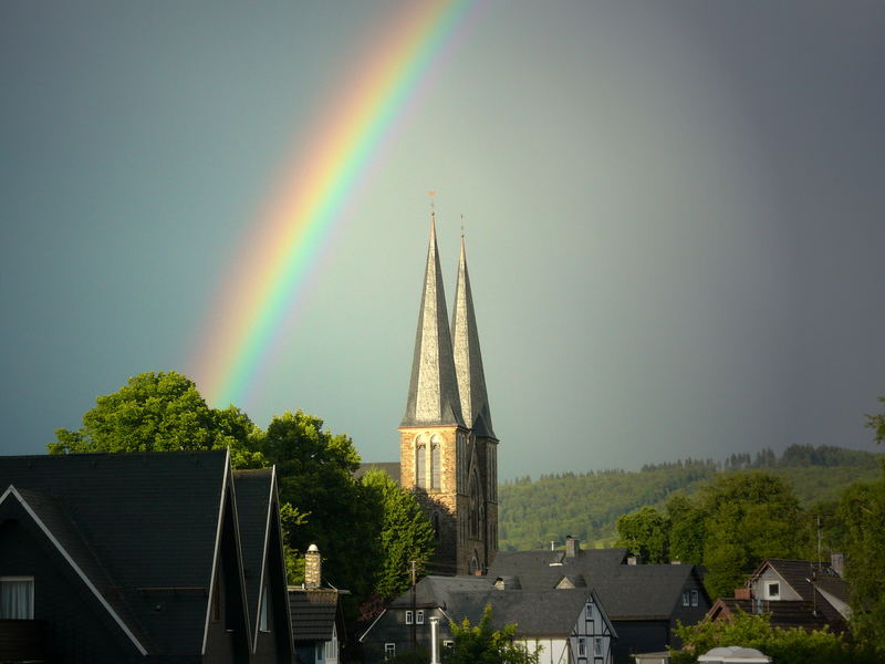 Martinikirche Netphen &quot;auf Regen folgt Sonnenschein&quot;