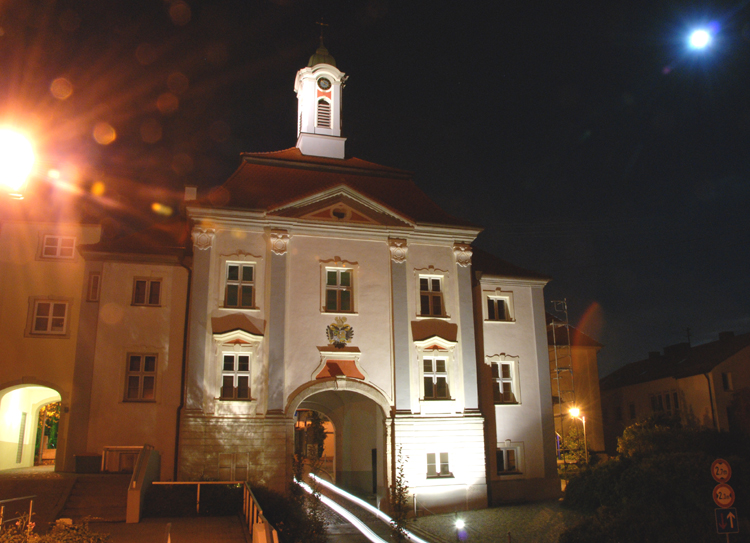 Martinstor Oberelchingen bei Vollmond