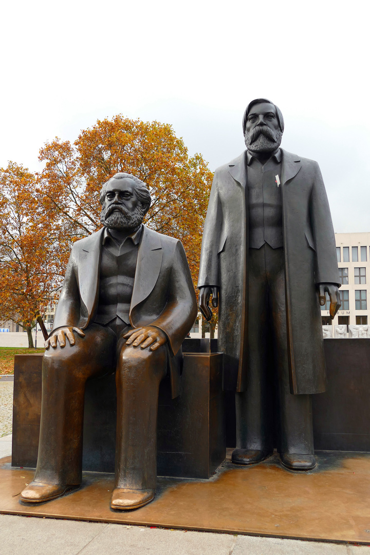 Marx-Engels-Monument