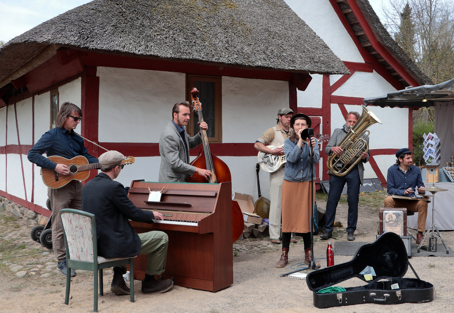 Mary Jane & The Baltic Sweet Jazz Orchestra 