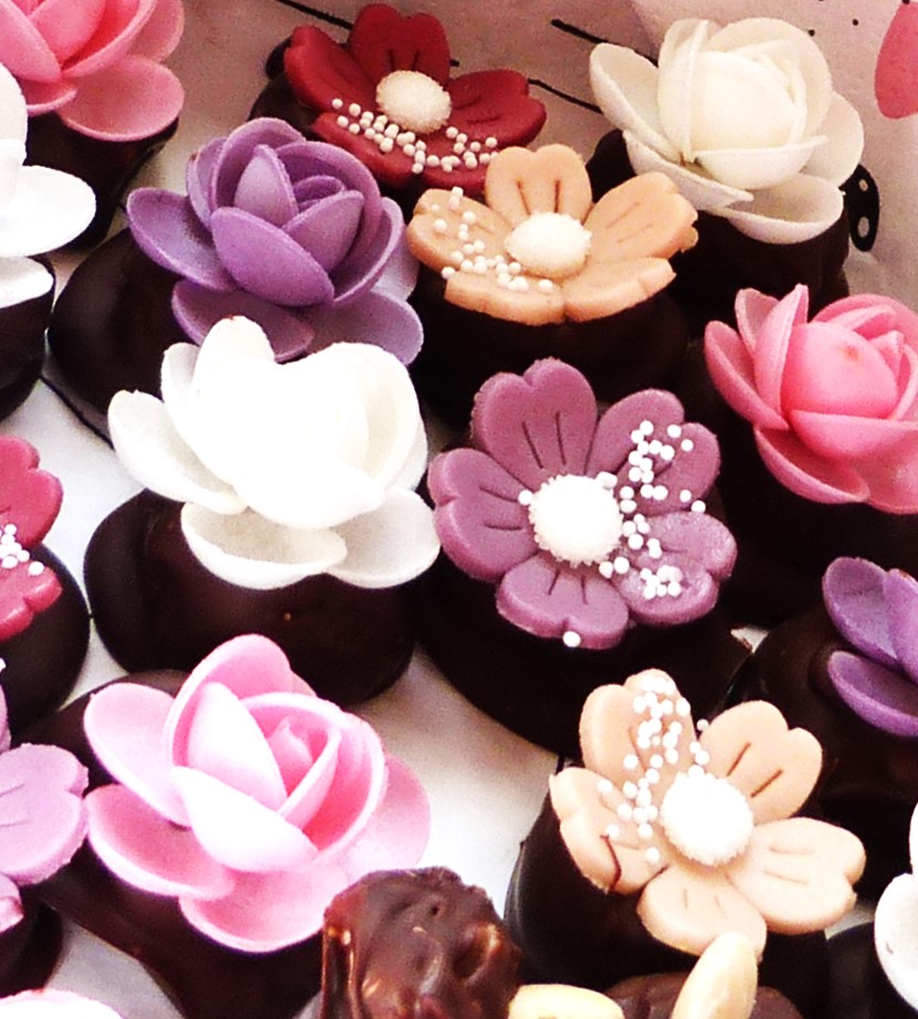 Marzipan-Pralinen. Foto &amp; Bild | stillleben, food-fotografie ...