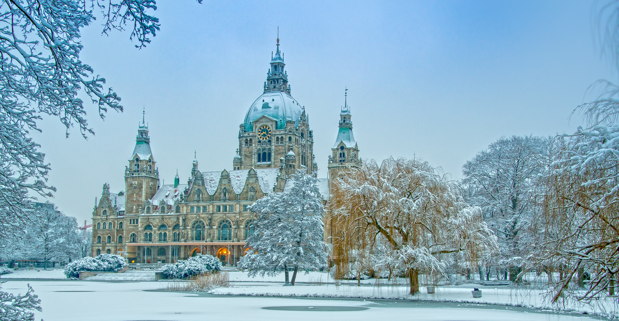 Maschpark als Schneelandschaft