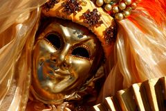 Maske Golden