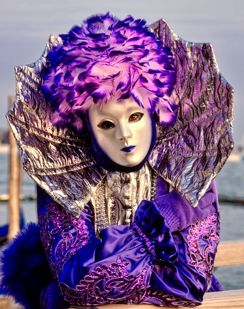 Maske violett