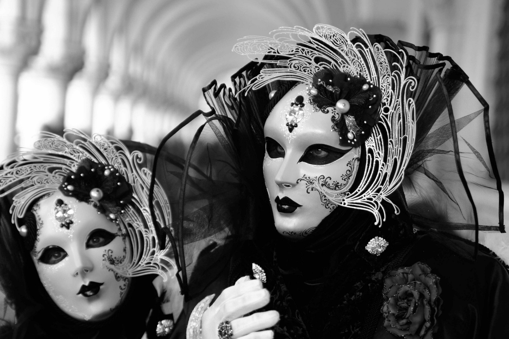 Masken schwarz-weiß Foto & Bild | europe, italy, vatican city, s marino,  italy Bilder auf fotocommunity
