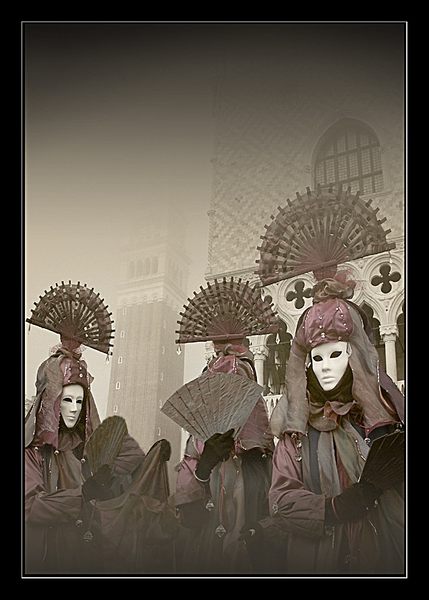 Maskenumzug in Venedig