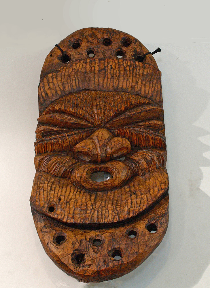 Masque en bois de oup (Nouvelle Calédonie) -- Maske von Neukaledonien aus « Oup »-Holz