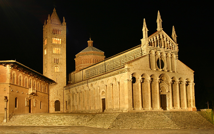 Massa Marittima, Piazza Garibaldi, Dom