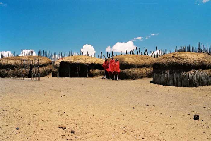 Massai in der Serengeti