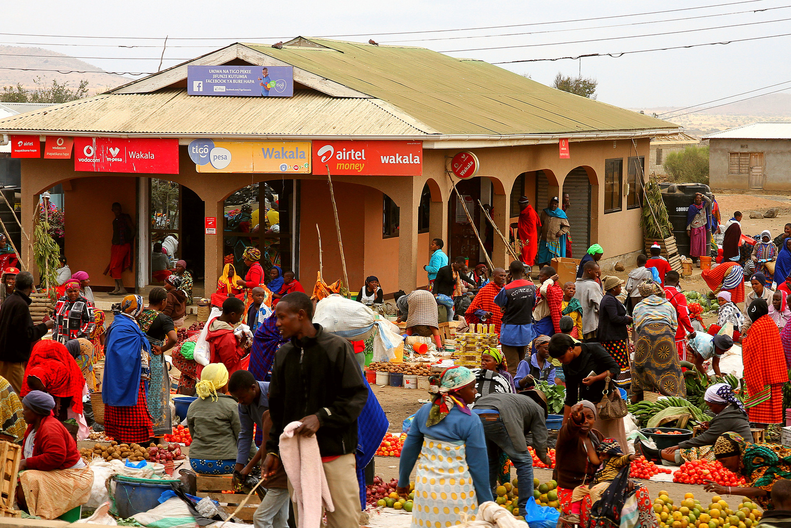 Massai-Markt an der Piste