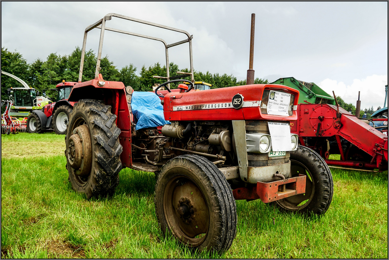 Massey Ferguson 152