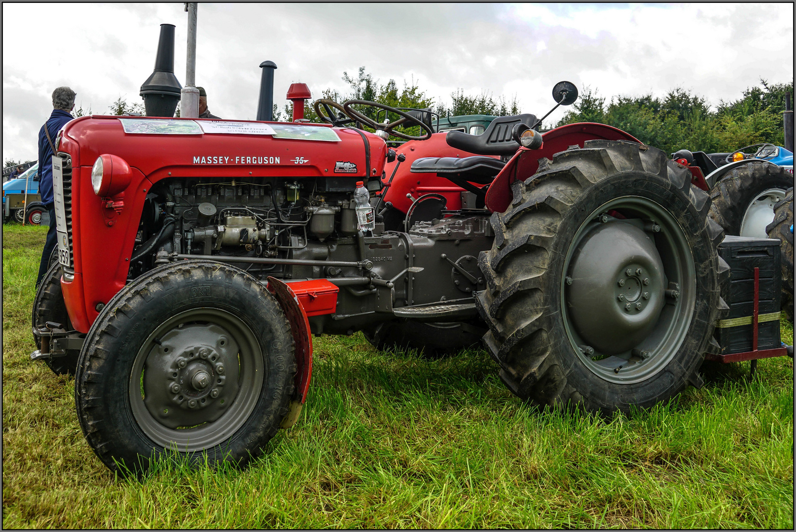 Massey -  Ferguson 35