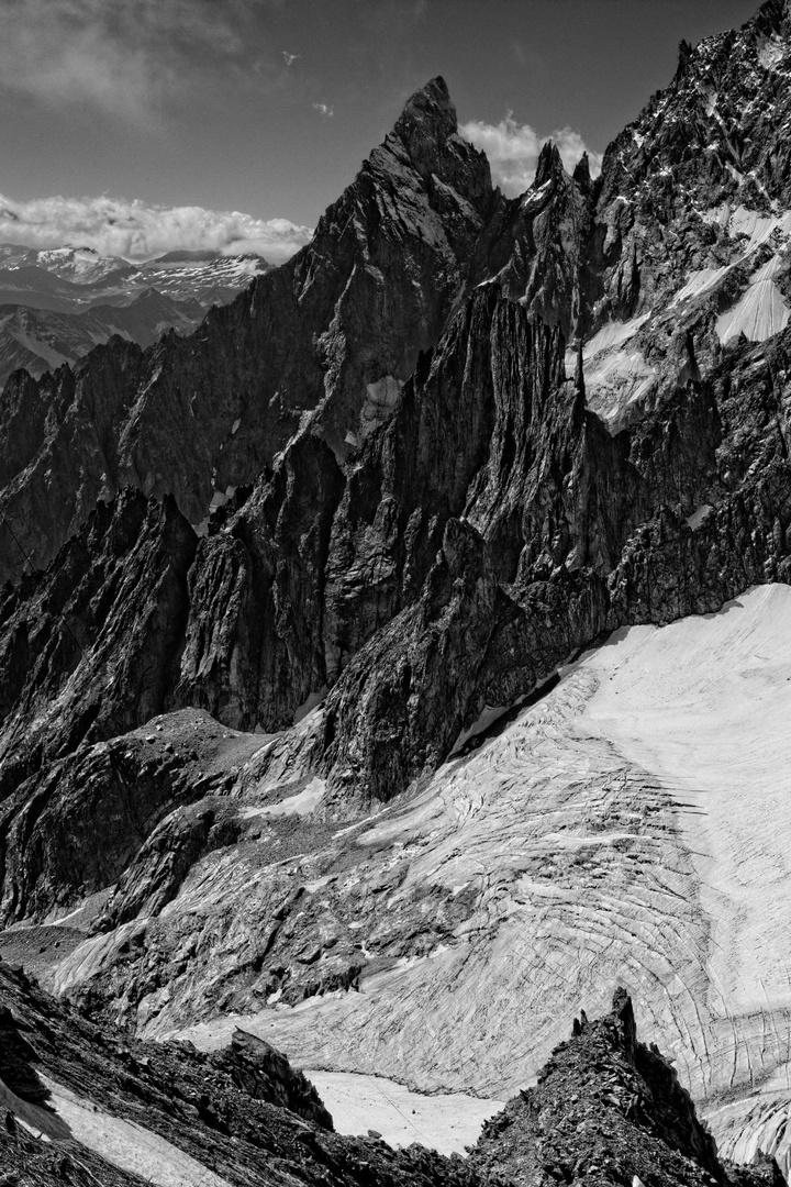 Massif de Mont-Blanc, versant Sud.