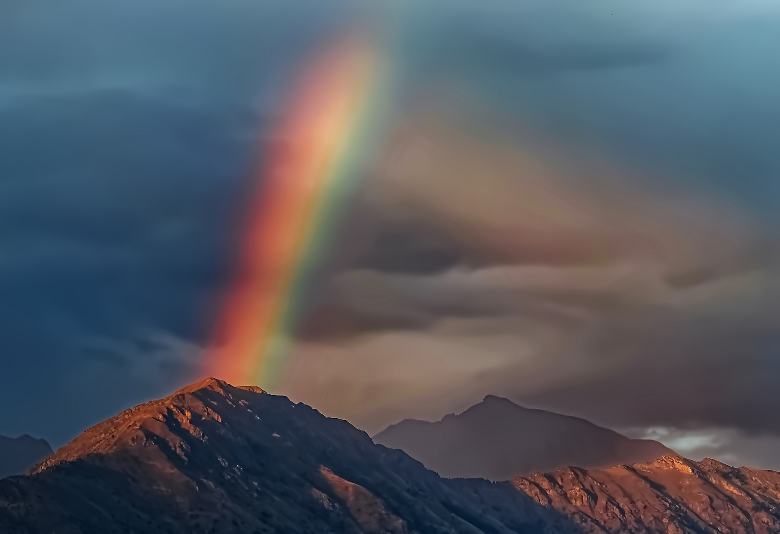 Massif du " Vieux Chaillol " ( Hautes-Alpes ) : après les orages....