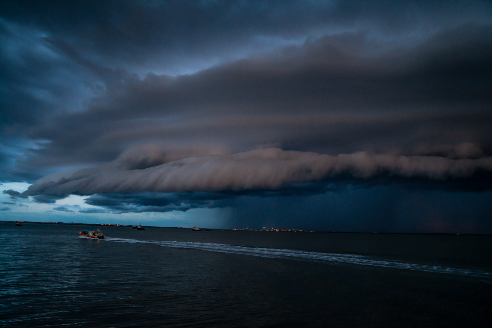 Massive Shelfcloud