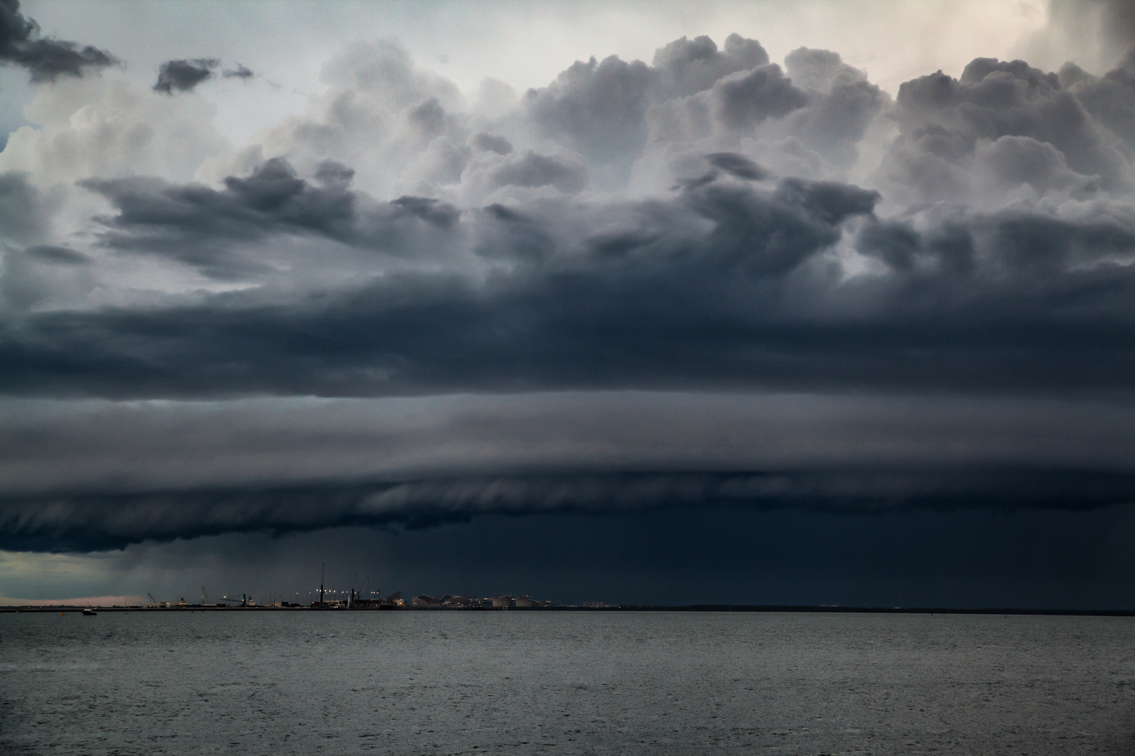 Massive Shelfcloud