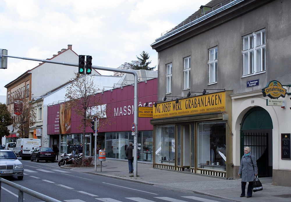 Maßmöbel und Grabanlagen