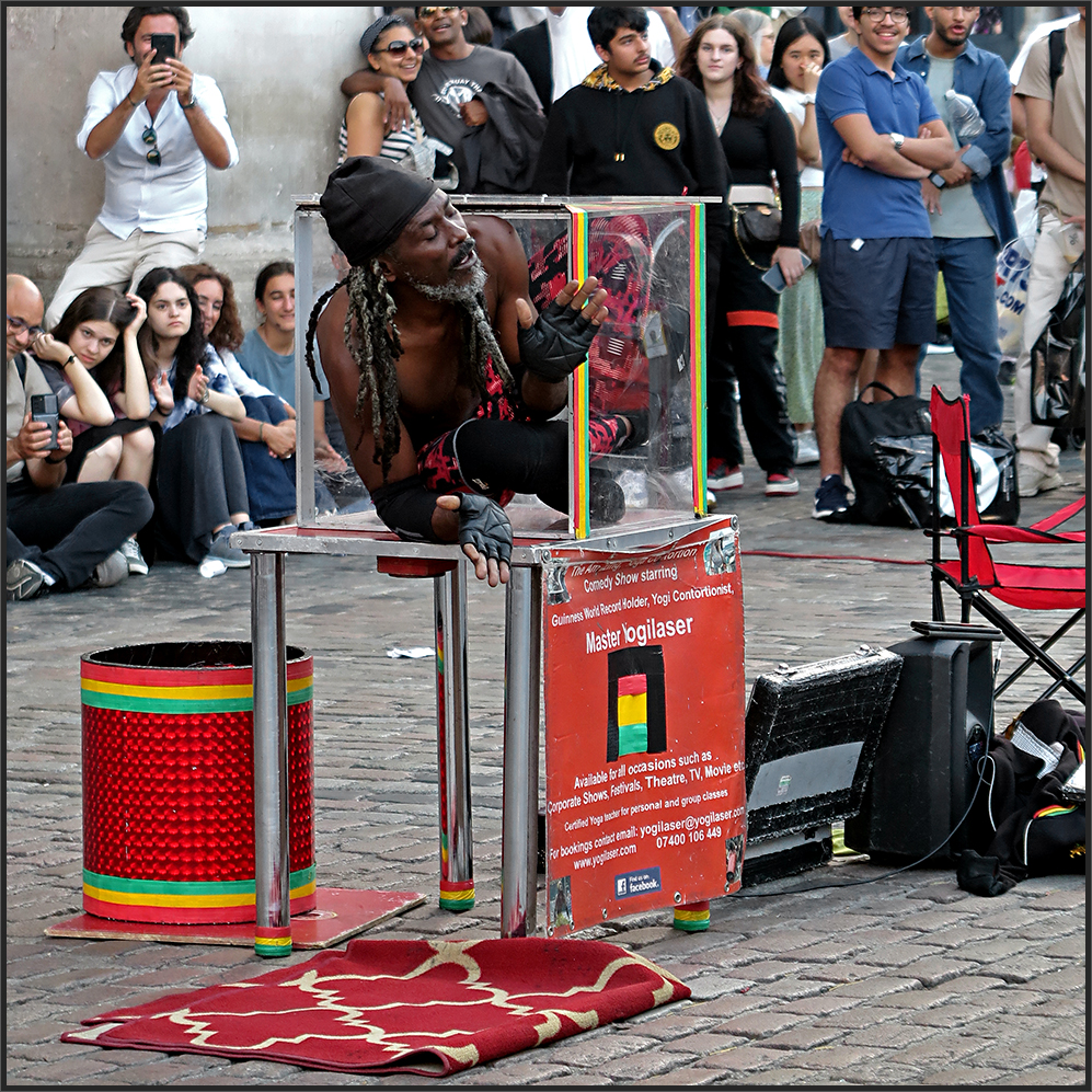 Master Yogilaser - Covent Garden - London