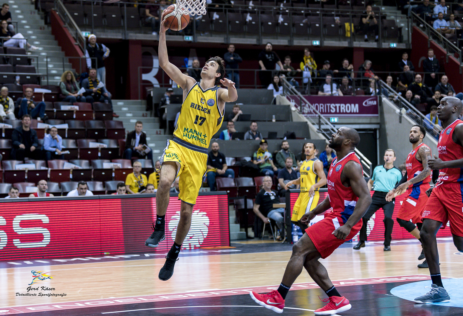 Mateo Seric 2017/18 Foto & Bild sport, bundesliga, pure Bilder auf