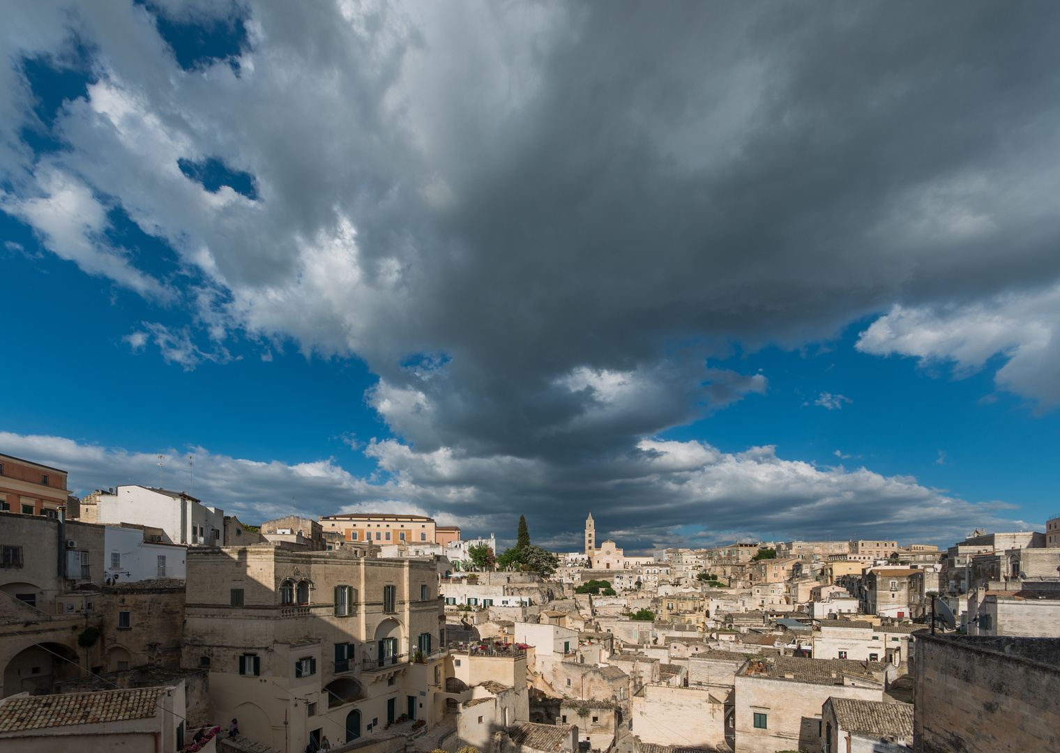 Matera, sassi e nuvole