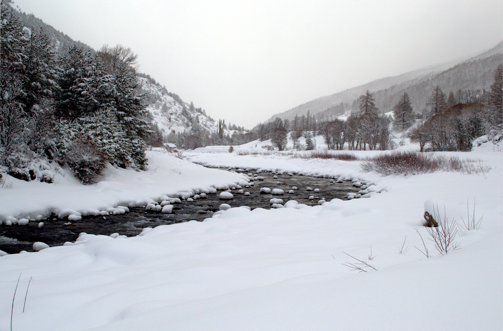 Matin d'hiver au bord de l'eau