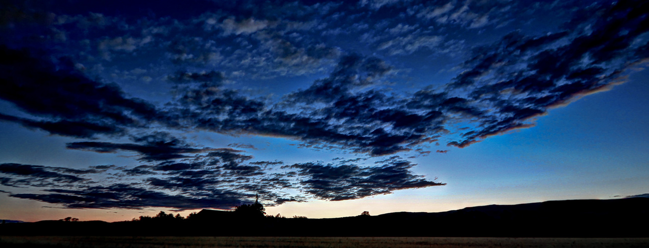 MATIN TOUT BLEU