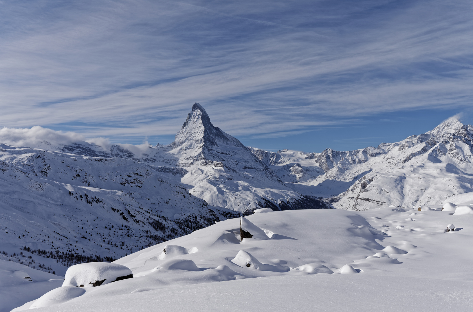 Matterhorn im Schneekleid