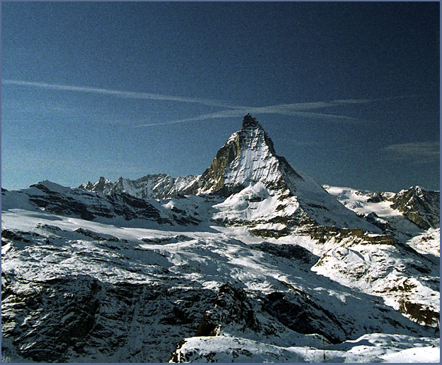 Matterhorn mit Wolkenkreuz