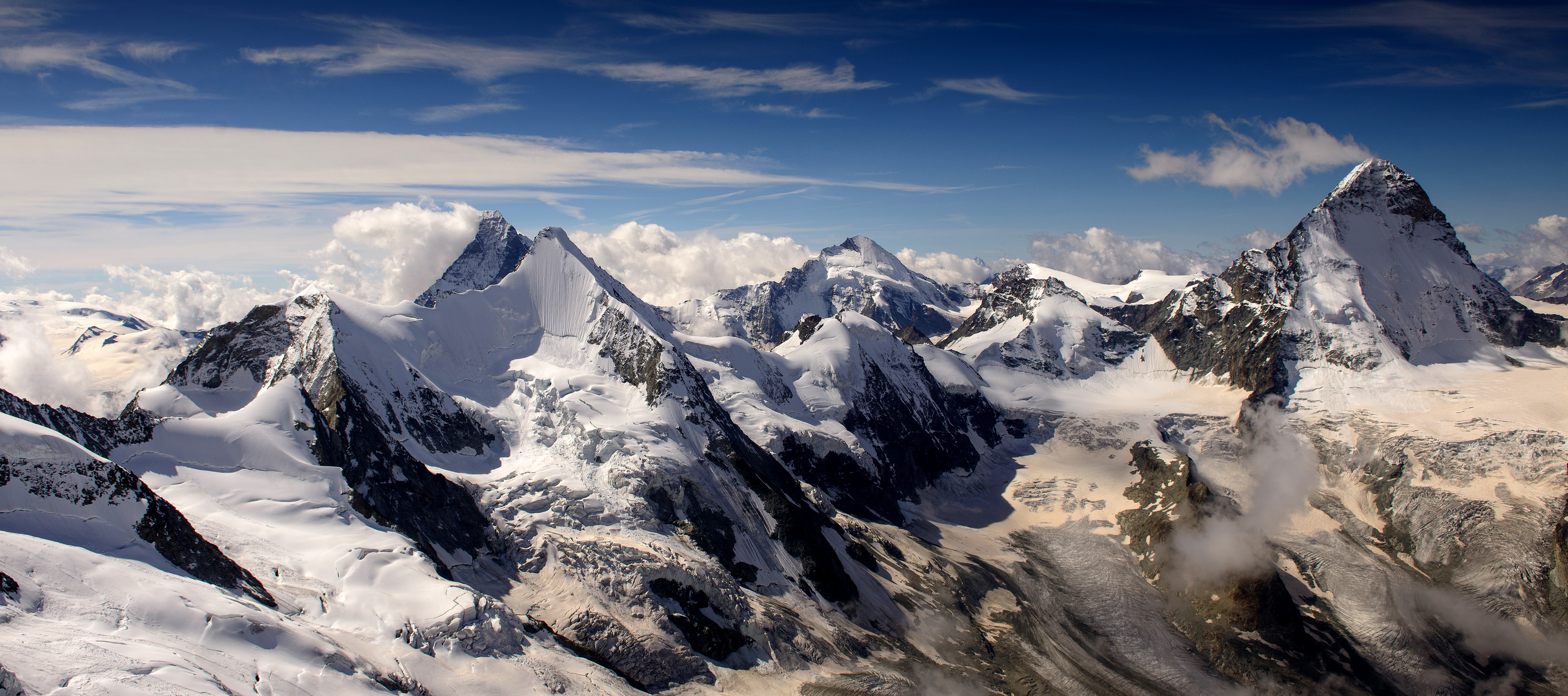 Matterhorn, Obergabelhorn, Dent d'Herrens, Dent Blanche im Herbst 2014