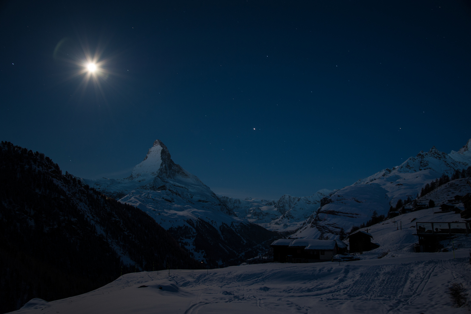 Matterhorn und Mond von Findeln