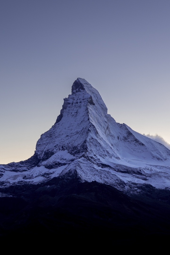 Matterhorn zur blauen Stunde